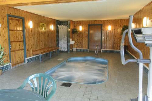 Magnuson Hotel Pictured Rocks Munising