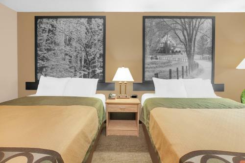 Hotel Super 8 By Wyndham Seville