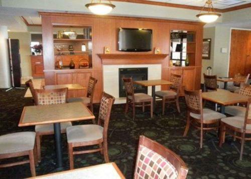 Hotel Quality Inn St. Louis Northwest I-270