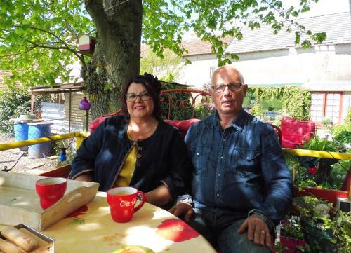 Bed & Breakfast La Roulotte De Lola - Chambre D'h�tes