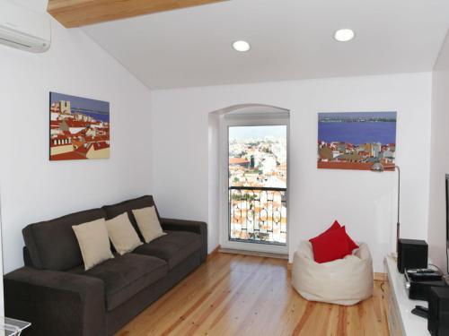 Traveling To Lisbon Castelo Apartments