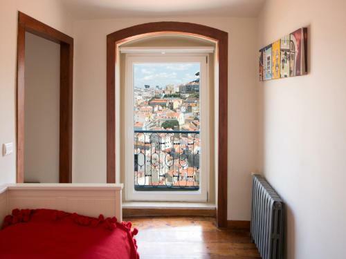 Traveling To Lisbon Castelo Apartments
