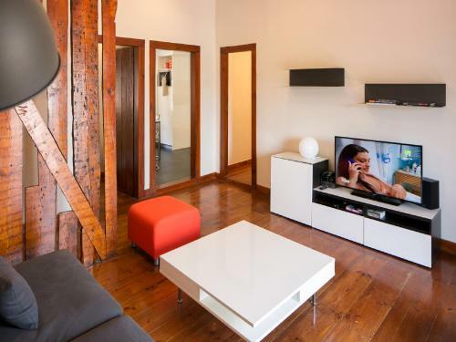 Traveling To Lisbon Castelo Apartments