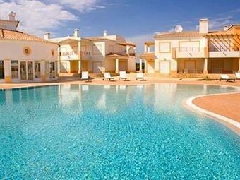 Residencia The View, Beach Holiday Resort