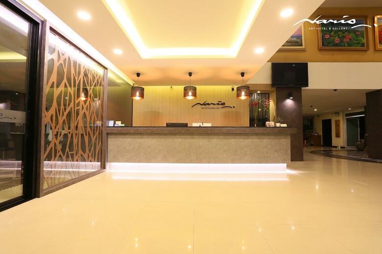 Naris Art Hotel