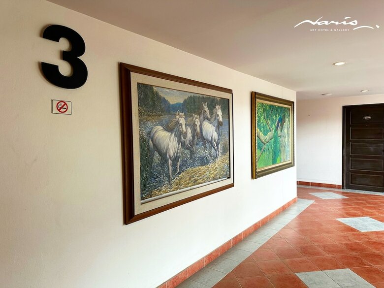 Naris Art Hotel