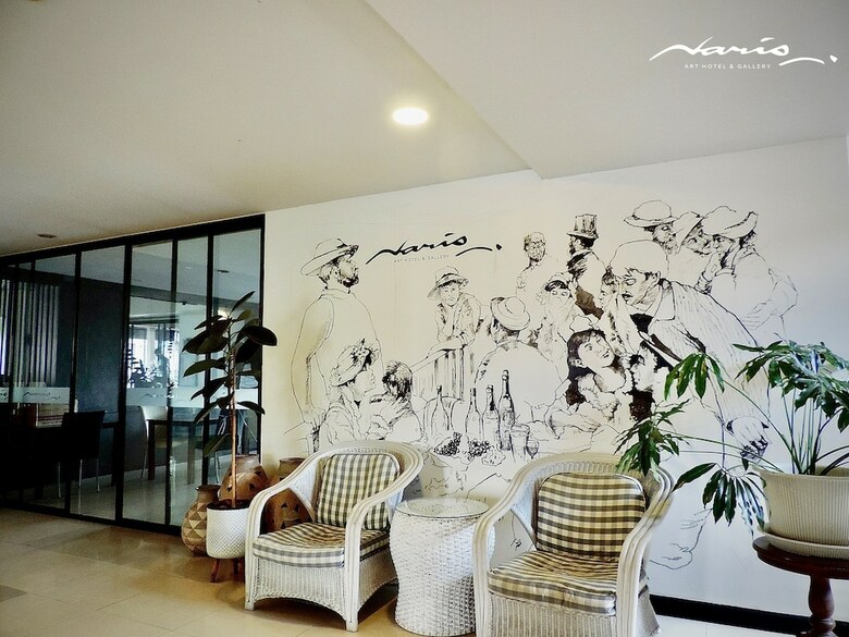 Naris Art Hotel