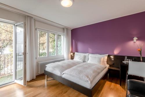 Tourist Hotel