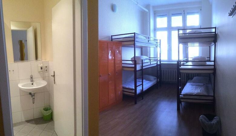 All In Hostel Hotel
