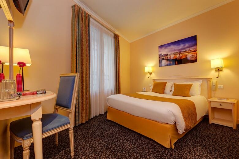 Hotel Louvre Sainte Anne