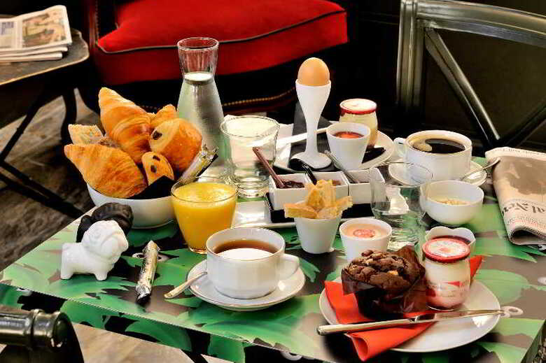 Hotel H�tel Du Panth�on