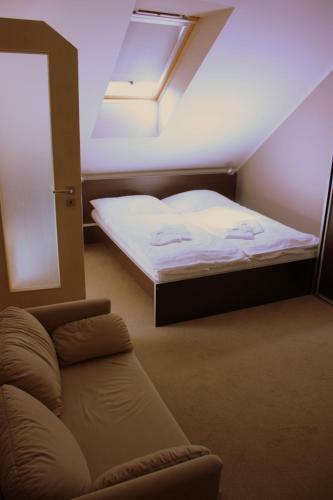 Hostal Penzion A Polocafe U Lavky