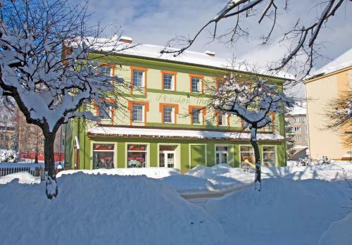 Hostal Pension Marathon