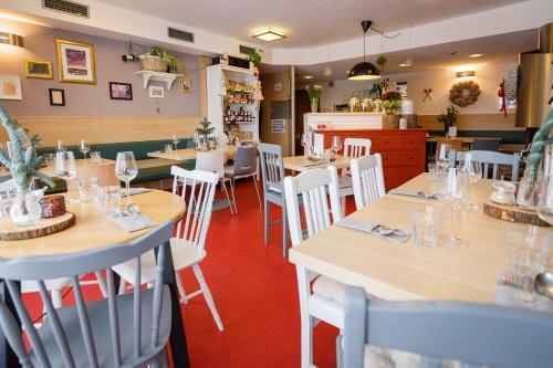 Hostal Penzion Rak