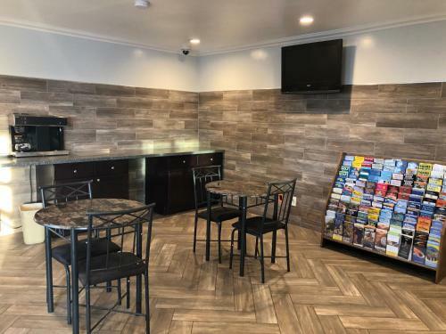 Motel Americas Best Value Inn- Sun City, Ca