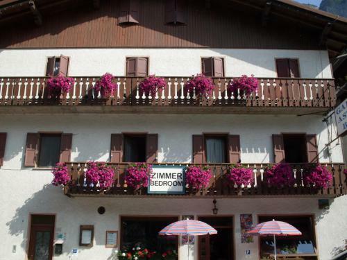 B&B Astor
