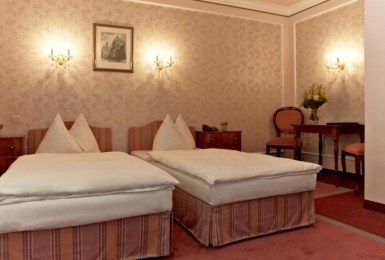 Hotel Savoy Garni