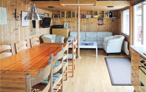 Holiday Home Laxforsen �lvs�kersv. Kungsbacka