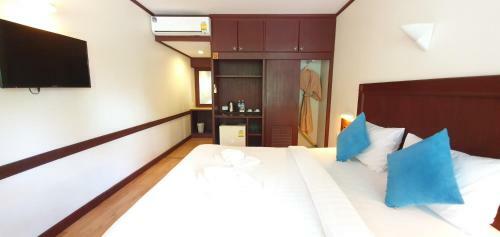 Hotel Isle Beach Resort