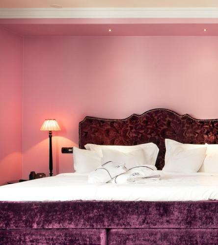 Dorsia Hotel & Restaurant