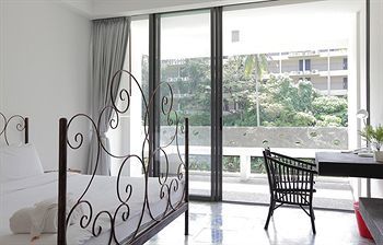 Hotel Surintra Boutique Resort