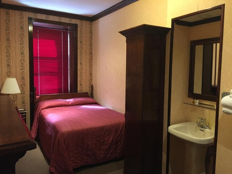 Hotel 17