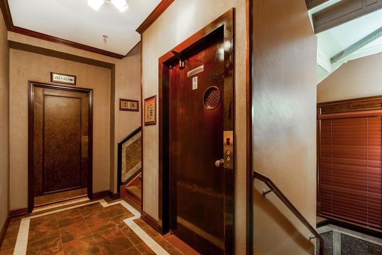 Hotel 17