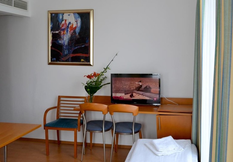 Hotel Veritas