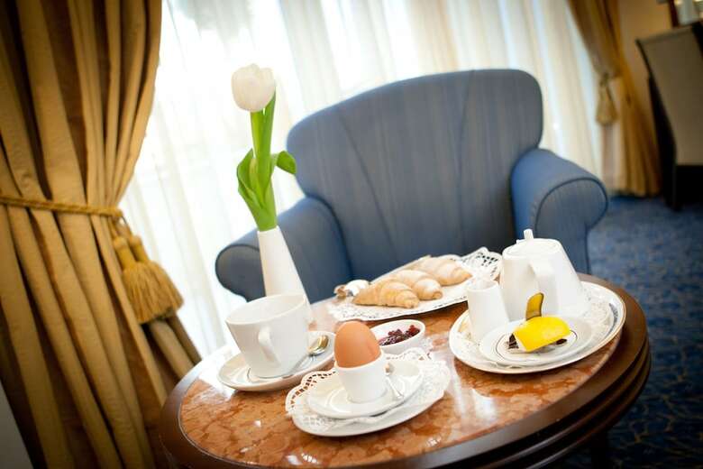 Hotel More
