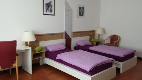 Hostal 1a Zimmervermietung Bad M�nder