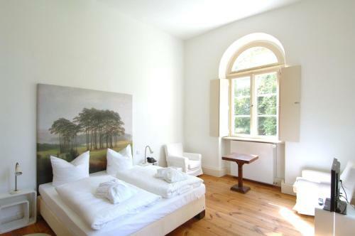 Kavaliershaus Suitehotel Am Finckenersee