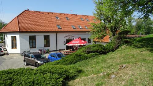 Hostal Restaurace A Penzion U Novaku