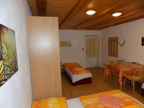 Hostal Ubytov�n� Apartm�ny Feren?�kov�