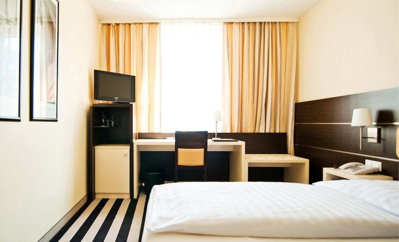 Hotel Bristol