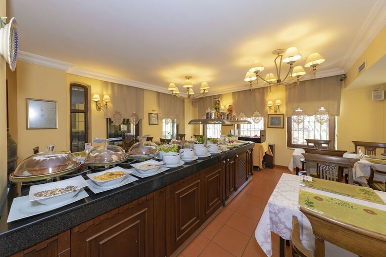 Arena Hotel