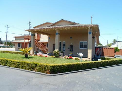 Motel Economy Inn Morgan Hill