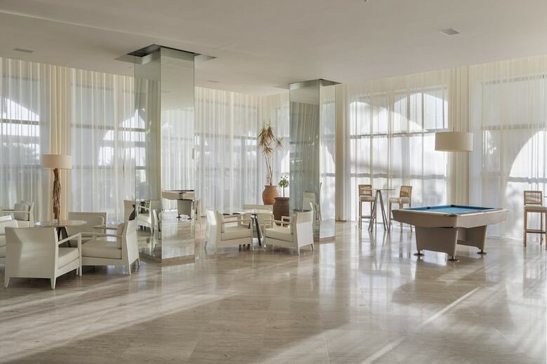 Vilamoura Beach Hotel