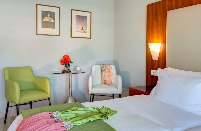 Hotel Polis Grand