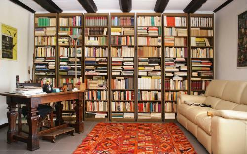 Agroturismo Casa Dell'editore - Books & Breakfast