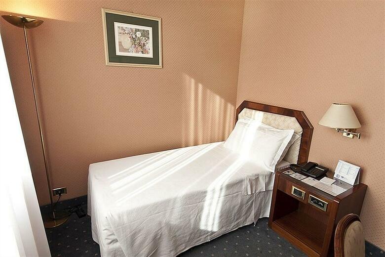 Hotel Bristol
