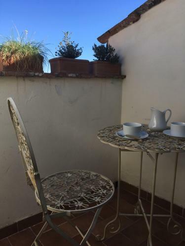 Holiday Apartment In Historical Palace