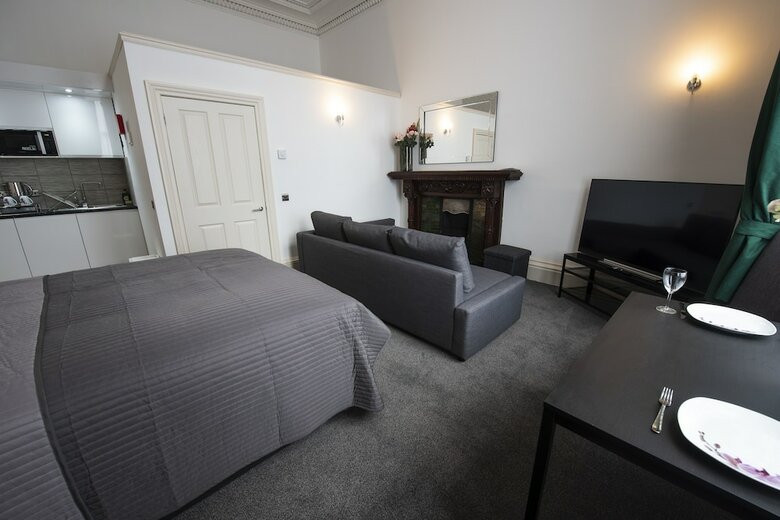 Hotel Grosvenor Suites