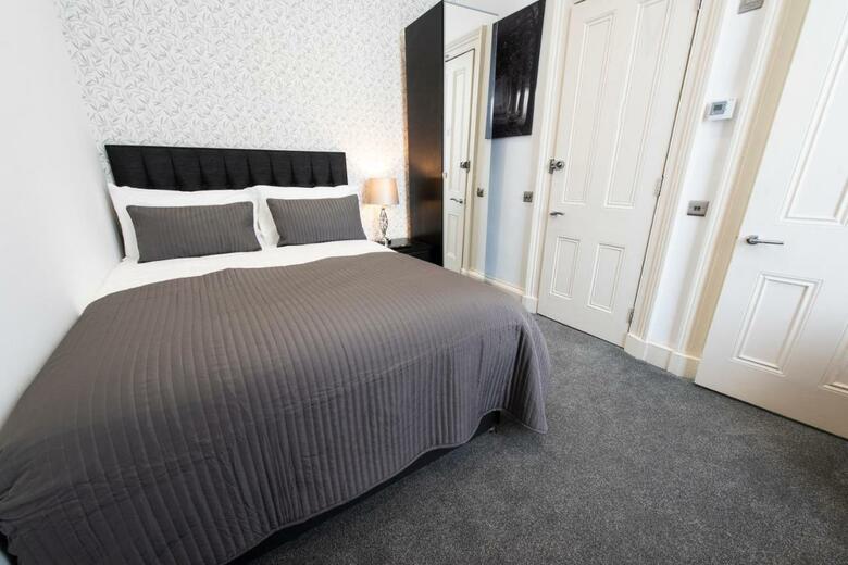 Hotel Grosvenor Suites