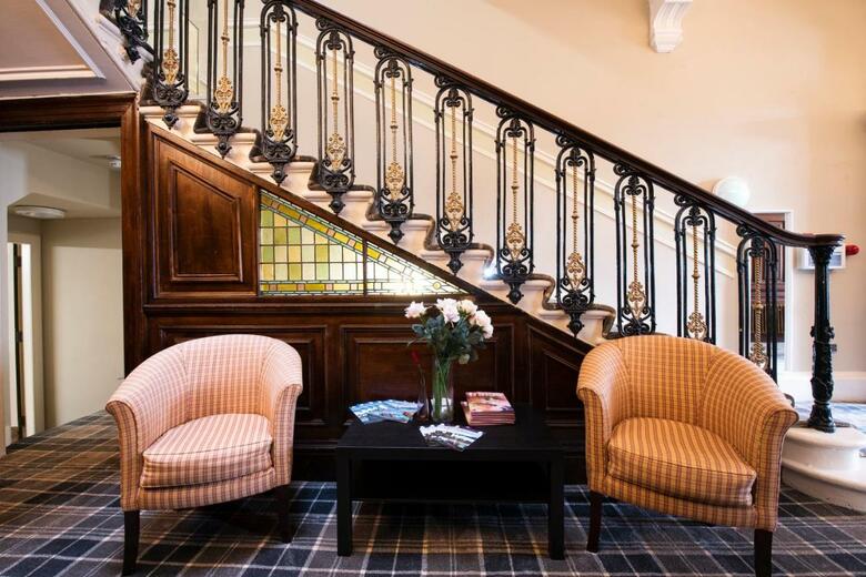 Hotel Grosvenor Suites