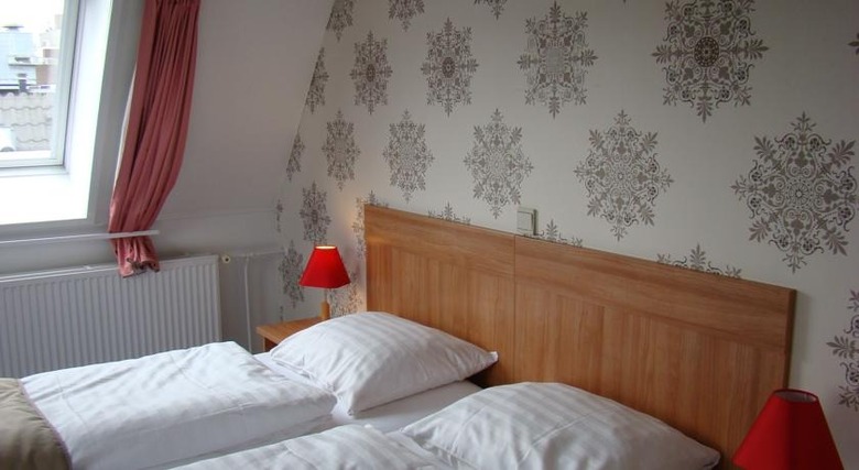 Rho Hotel