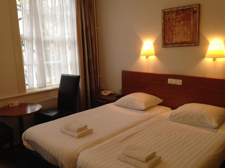 The Townhouse Hotel