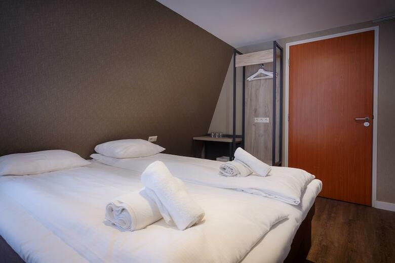 Amsterdam Downtown Hotel