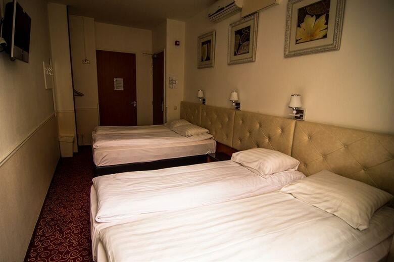 Amsterdam Downtown Hotel