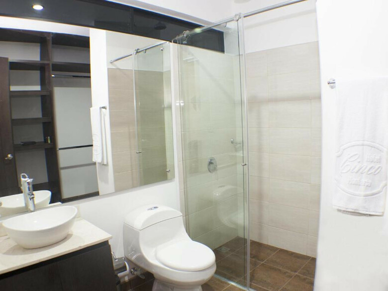 Hotel Cinco Monteria
