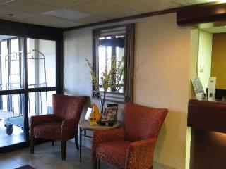 Hotel Baymont Inn & Suites - Traverse City